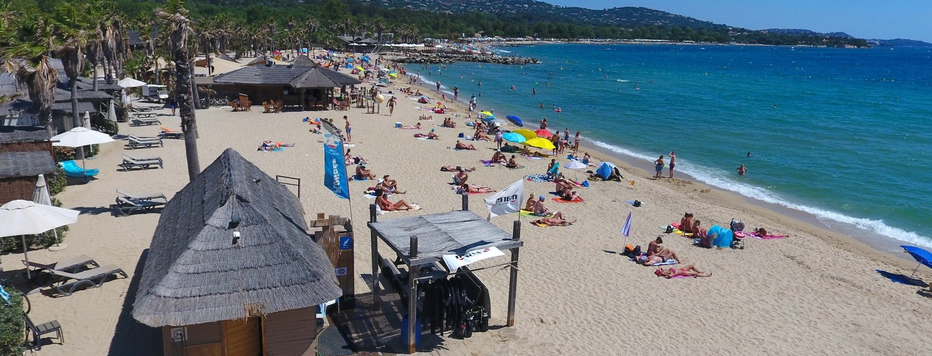 Découvrez notre centre de plongée à Port Grimaud, idéalement situé pour explorer les eaux cristallines du golfe de Saint-Tropez. Partez pour une aventure sous-marine inoubliable.